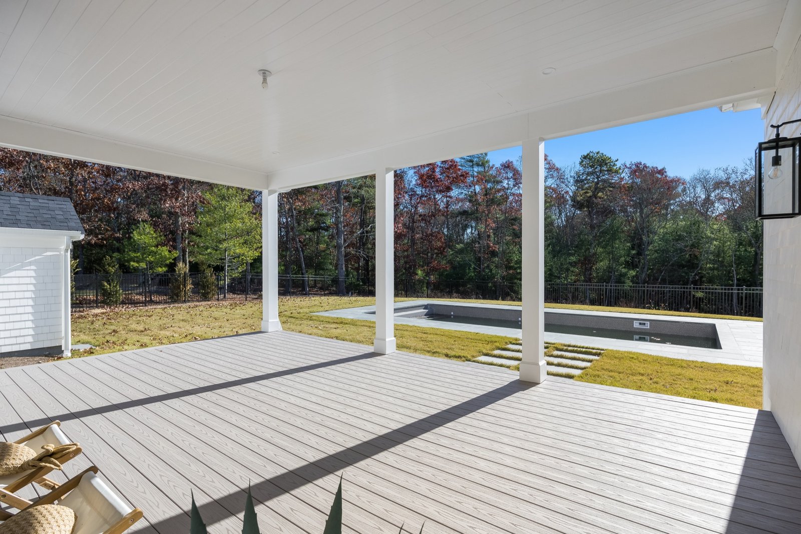 Home exterior, side elevation