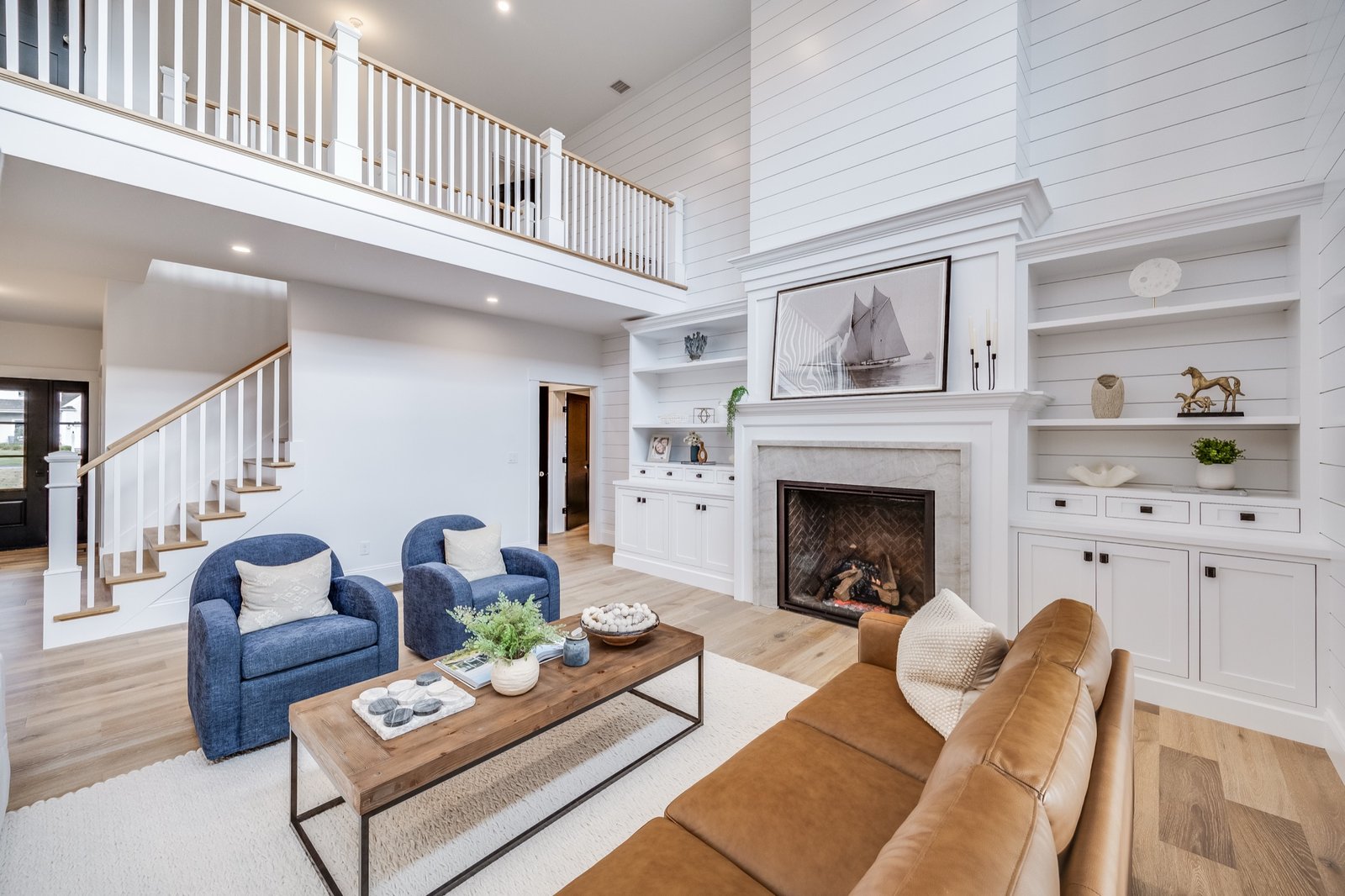 Living space, wide view